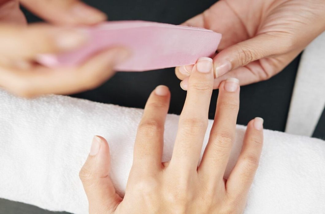 pilowanie-paznokci-1024x853